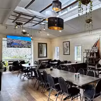 A photo of Gogo’s Cafe & Bar restaurant