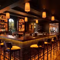 A photo of Jules restaurant