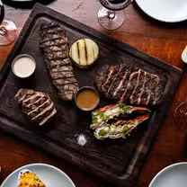 Una foto del restaurante Corner Chophouse