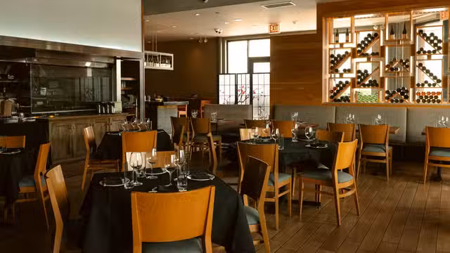 Een van Roka Akor - Old Orchard restaurant