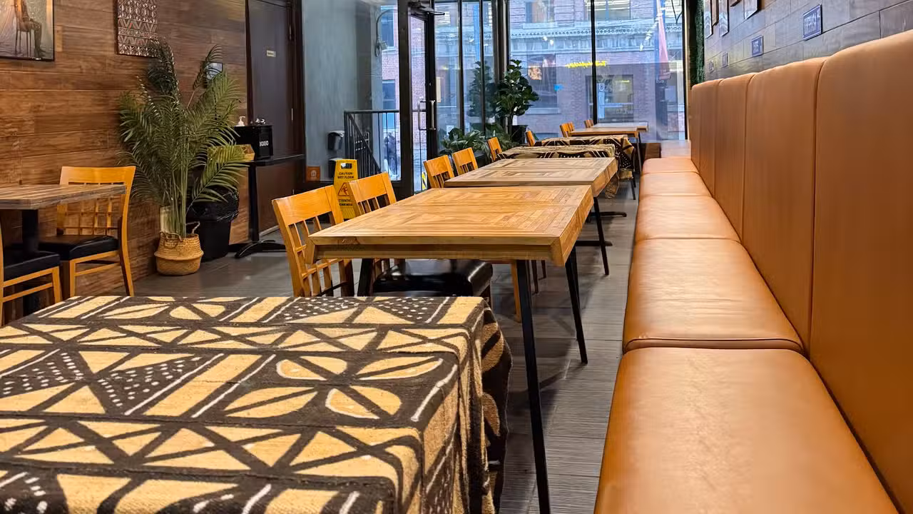 Interior - Nganda African Street Food, Toronto, ON
