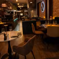 Foto von Mon Ami Brasserie Restaurant