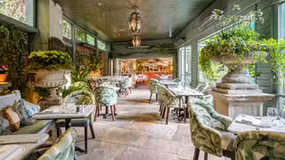 Una foto del restaurante The Ivy Cobham Garden