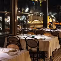 Una foto del restaurante Moniq Restaurant & Cocktail Bar