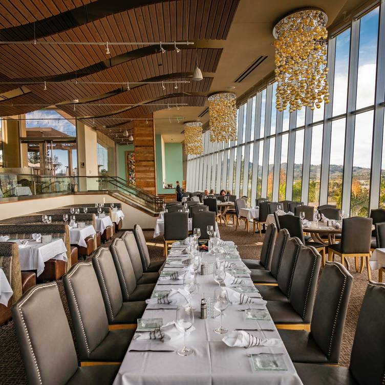 Photo 1 of 4: Vintana Wine & Dine