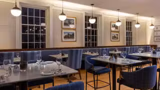 Una foto del restaurante Crossroads Barroom and Restaurant