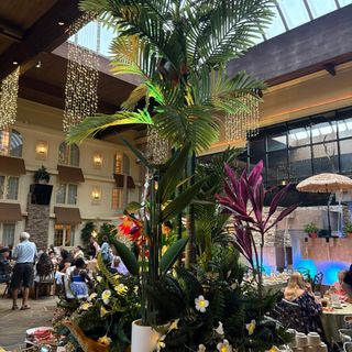 Champagne Sunday Brunch at Eden Resort Restaurant - Lancaster, PA