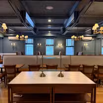 Foto von Puritan Tavern - Groton Restaurant