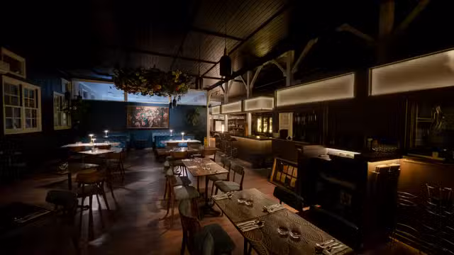 A photo of BAR DECO restaurant