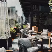 Foto von Seattle Rooftop Next Level Lounge by Fogo De Chão Restaurant