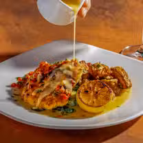 A photo of Cooper's Hawk Winery & Restaurant - St. Peters, MO restaurant
