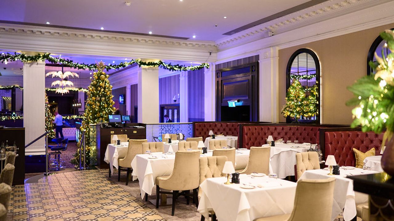 palm beach casino london dress code The Restaurant - SIR-SIGNATURE How to Wear Ankle Size:15-16