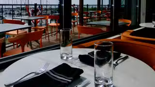 Foto von On Water Dining Restaurant