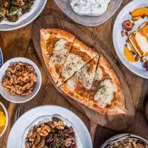 Foto von Zaytinya - DC Restaurant