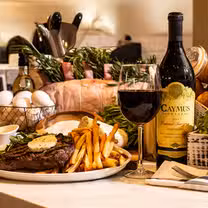 A photo of Simeon's American Bistro restaurant