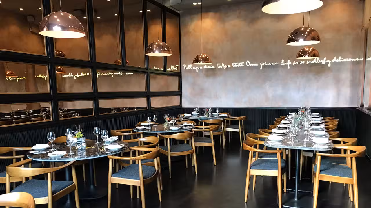 PRIVATE ROOM - Haz - Finsbury Square, London, Greater London