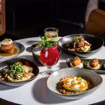 Foto von Root Down Restaurant