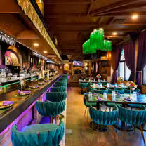 Una foto del restaurante Faarzi Himalayan Bar and Grill