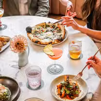 Una foto del restaurante Mad Nice