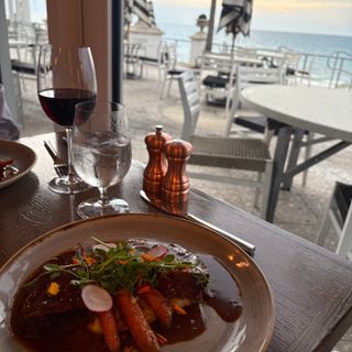 cobalt vero beach dress code Restaurant - Beach, FL Model is 58 wearing