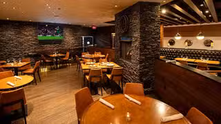 A photo of Park West Tavern restaurant