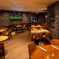 A photo of Park West Tavern restaurant