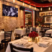 Una foto del restaurante Rocco's of Roc Beach