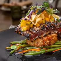 Foto von Salt Seafood & Oyster Bar Restaurant