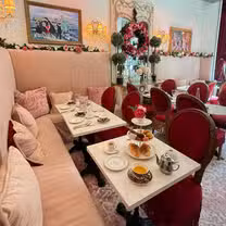 Een foto van restaurant The Parisian Tea Room- NYC