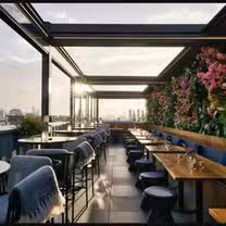 Una foto del restaurante Amano Rooftop Bar
