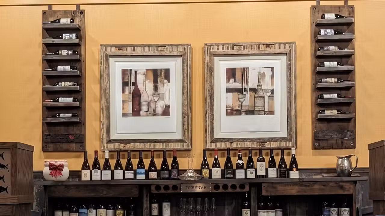 Binnenkant - Pine and Black Bistro, Papillion, NE