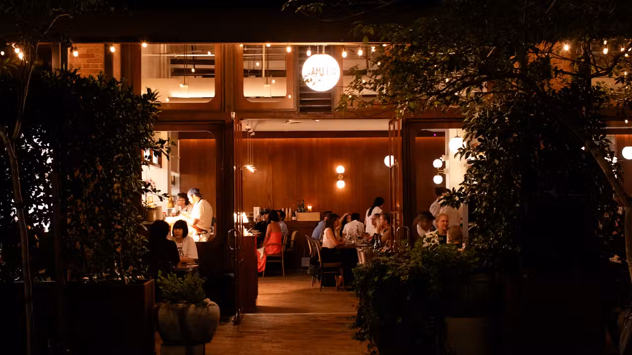 Exterior - Camélia, Los Angeles, CA