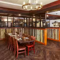 A photo of Don's Seafood of Hammond restaurant