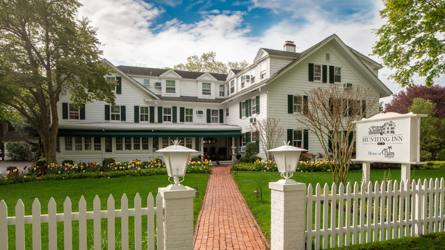 Crazy Pizza | Restaurants In East Hampton