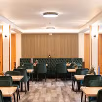 A photo of Der Grieche im Kurpark restaurant