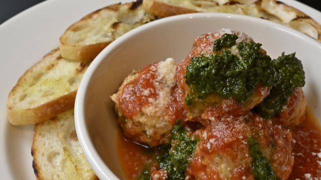 Seasons 52 - Columbia | Restaurants In Columbia