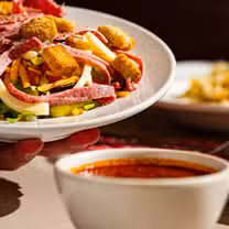 Foto von Goombas & Donzito Pizzeria Restaurant