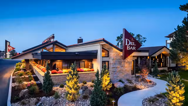 A photo of The Del-Bar - Wisconsin Dells & Lake Delton restaurant