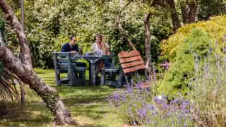 A photo of Plough - Effingham restaurant