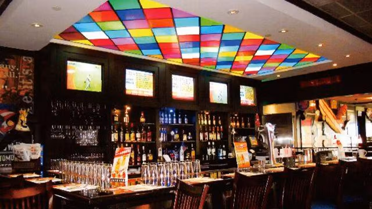 TGI FRIDAYS 夢時代店，KHHKaohsiung City