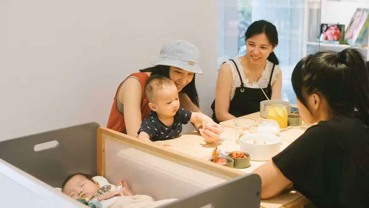 | NICE to MEET U New Born & Café 新生兒友善咖啡聽, Taipei City, TPE