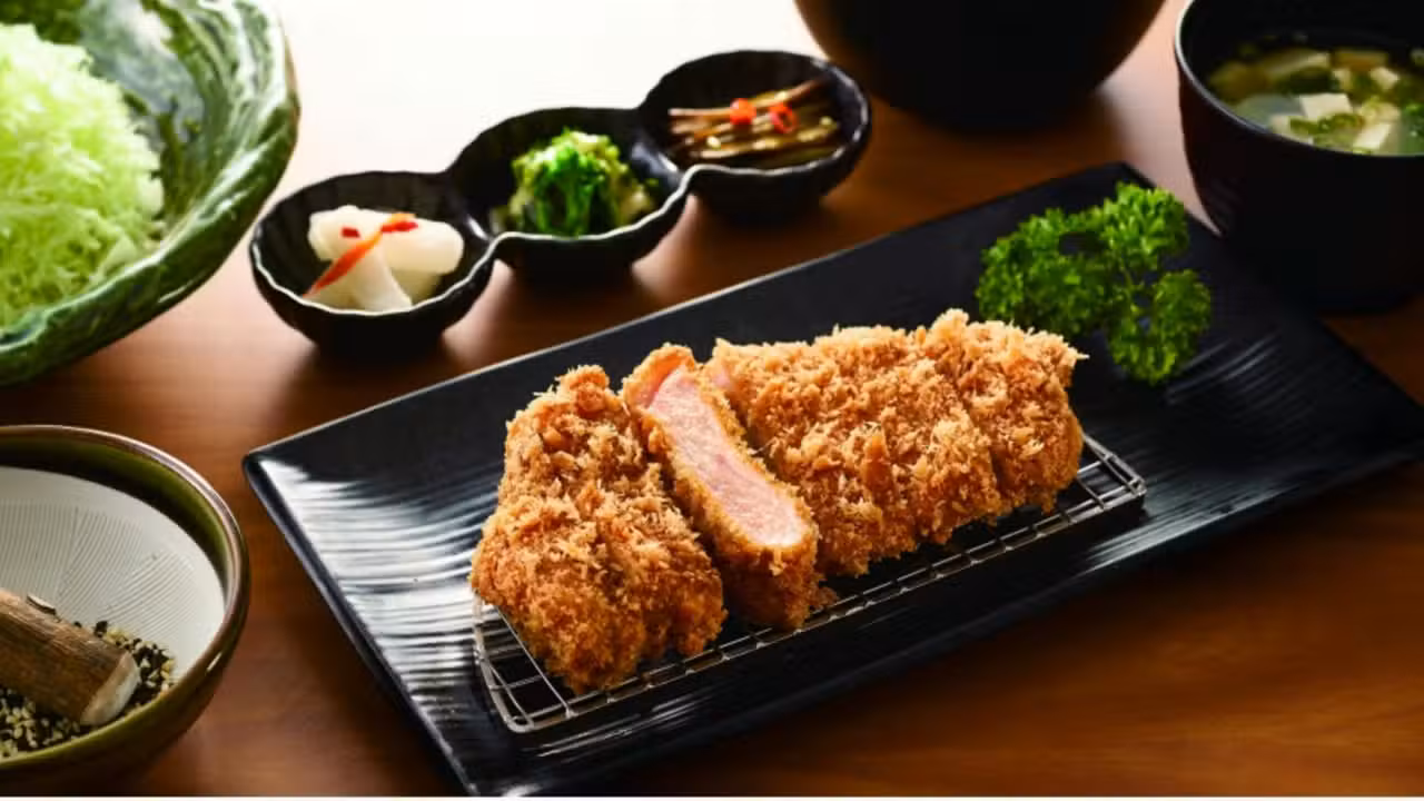 勝博殿日式炸豬排 南港中.信店, Taipei City, TPE