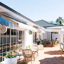 Una foto del restaurante The Pantry Forresters Beach