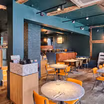 Een foto van restaurant PizzaExpress East Grinstead - High Street