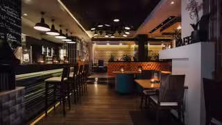 A photo of Bistro Vis-a-Vis restaurant