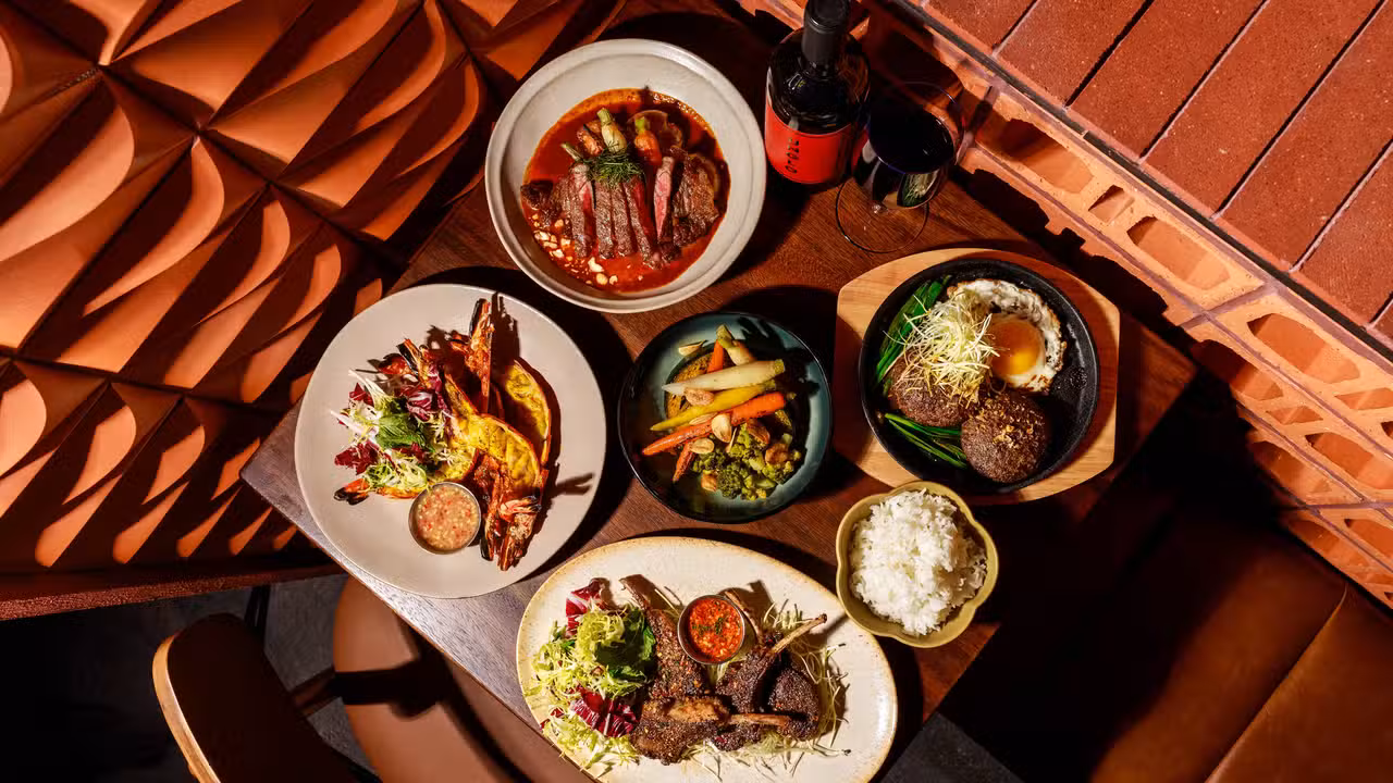 Comida - Unglo Thai Restaurant & Bar, New York, NY