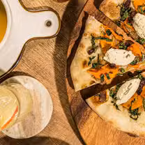 Foto von True Food Kitchen - Newport Restaurant