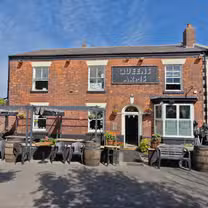 Una foto del restaurante Queens Arms